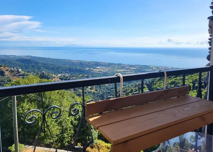 House Between The Sea And The Mountain * San-Giovanni-di-Moriani