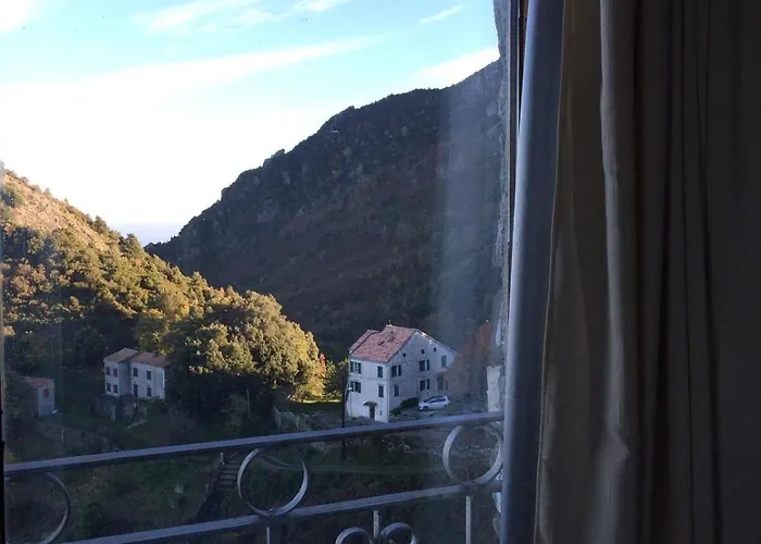 Apartament House Between The Sea And The Mountain