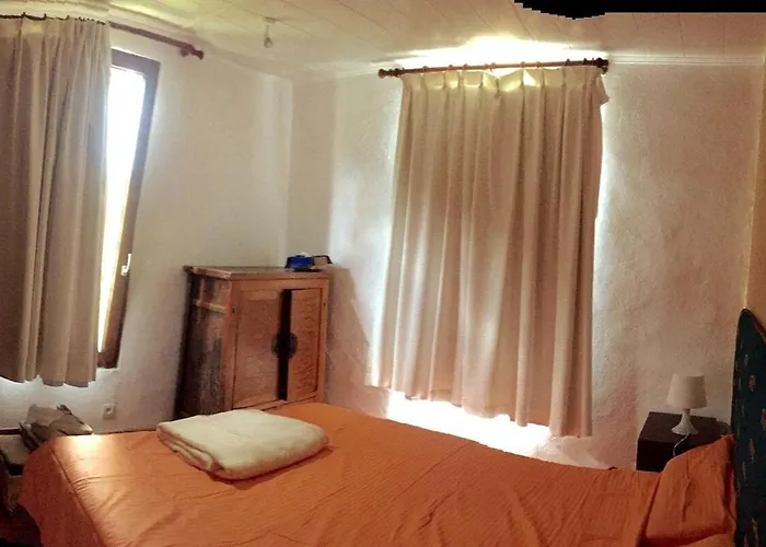 House Between The Sea And The Mountain Apartment