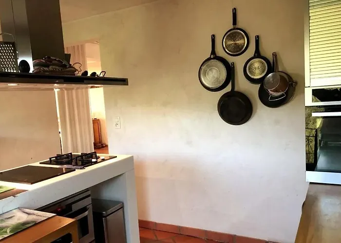 House Between The Sea And The Mountain Apartment