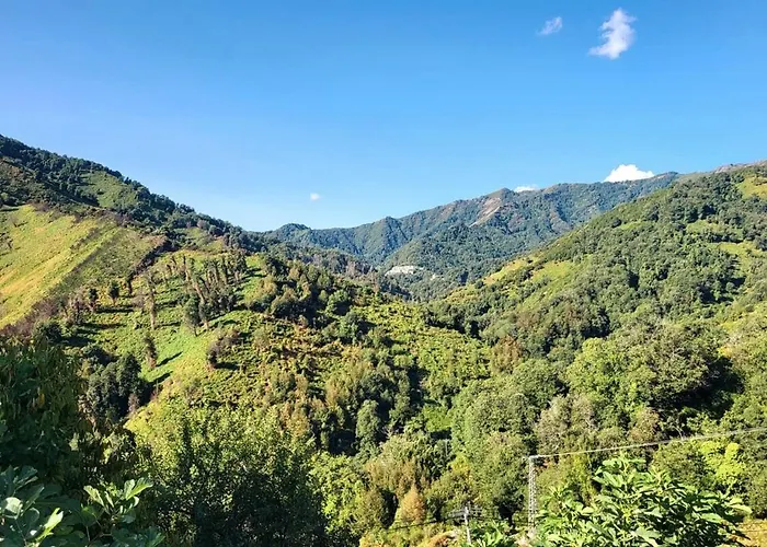 Apartment House Between The Sea And The Mountain